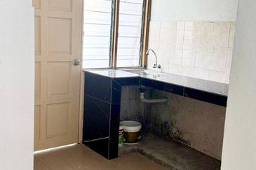 End Lot 2 Storey Terrace, Puncak Jalil PUJ 1 For Sale 