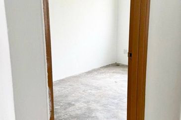 End Lot 2 Storey Terrace, Puncak Jalil PUJ 1 For Sale 