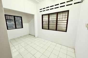 Corner Lot Single Storey Terrace, Taman Ampang Jaya Selangor For Sale
