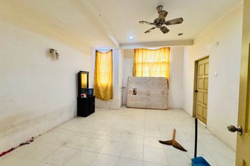 Teres 2 Tingkat Taman Venice Raya Lumut, Manjung Perak 