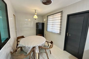 Fully Renovated 2 Storey House, Taman Ozana Impian Ayer Keroh Melaka For Rent 