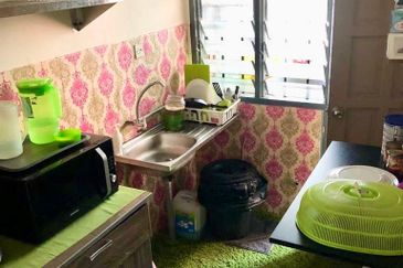 Price Reduce!End Lot 2 Storey Terrace, Taman Delima Alam Damai Cheras