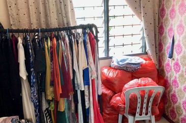 Price Reduce!End Lot 2 Storey Terrace, Taman Delima Alam Damai Cheras