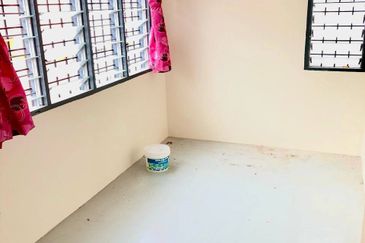 Price Reduce!End Lot 2 Storey Terrace, Taman Delima Alam Damai Cheras