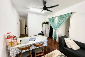 Flat PKNS AU3 (Blok 1 - 6)