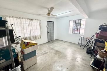 Corner Lot Double Storey Terrace, Taman Koperasi Polis Fasa 2 Gombak KL 