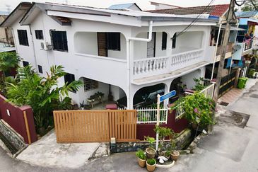 Corner Lot Double Storey Terrace, Taman Koperasi Polis Fasa 2 Gombak KL 