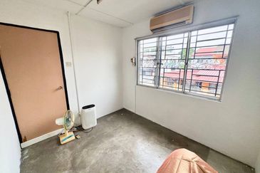 Corner Lot Double Storey Terrace, Taman Koperasi Polis Fasa 2 Gombak KL 