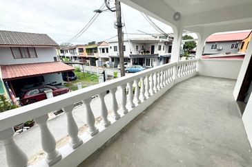 Corner Lot Double Storey Terrace, Taman Koperasi Polis Fasa 2 Gombak KL 