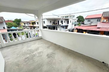Corner Lot Double Storey Terrace, Taman Koperasi Polis Fasa 2 Gombak KL 