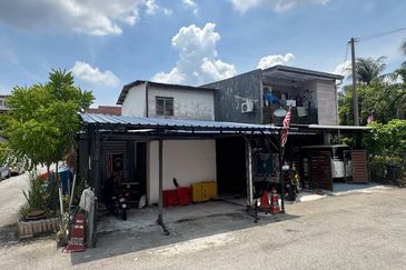 ENDLOT Double storey, Taman Nirwana Ampang Selangor Untuk Dijual 