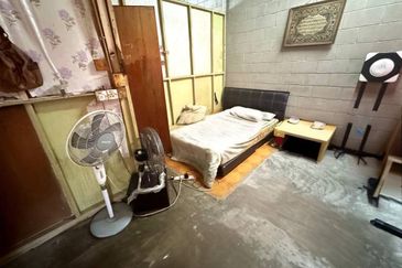 ENDLOT Double storey, Taman Nirwana Ampang Selangor Untuk Dijual 