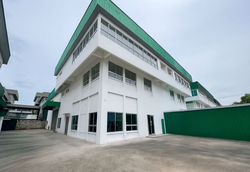 ✅ KILANG 3 TINGKAT UNTUK DISEWA – SHAMELIN ✅ 