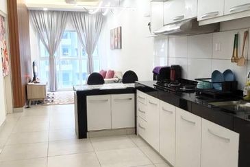 FULLY FURNISHED ✅  Canopy Hills Condo Jalan Zamrud Utama Kajang 2