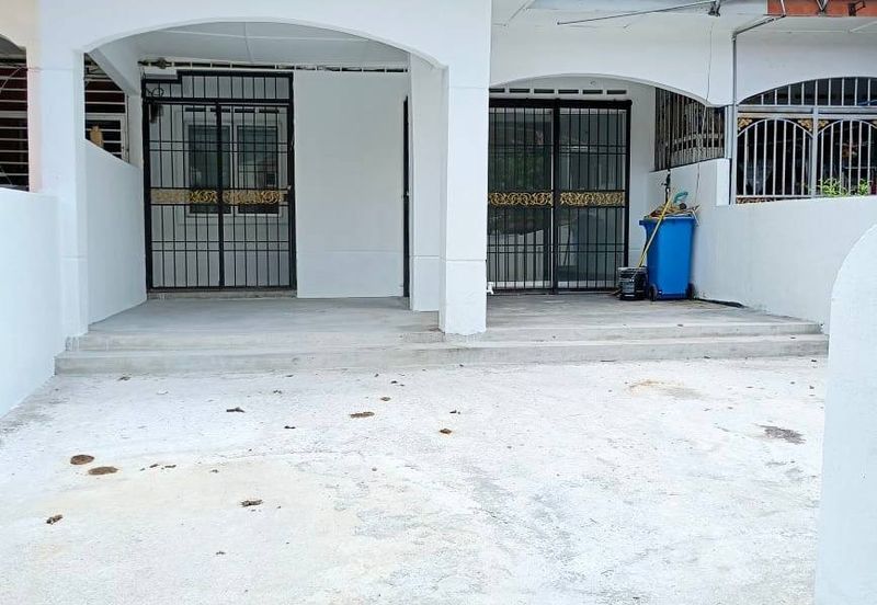 Double Storey Terrace  Bandar Seri Ehsan Banting