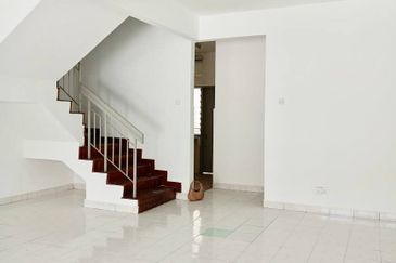 Double Storey Terrace  Bandar Seri Ehsan Banting