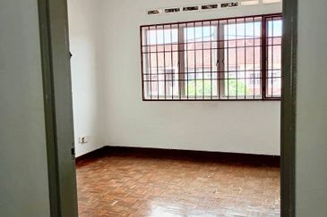 Double Storey Terrace  Bandar Seri Ehsan Banting