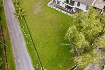 LAND FOR SALE  Bungalow Lot Saujana Impian Kajang