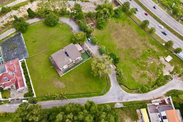 LAND FOR SALE  Bungalow Lot Saujana Impian Kajang