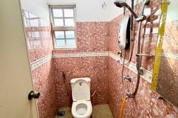 Attached Bungalow House Kampung Bahagia Bangi 