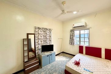 Attached Bungalow House Kampung Bahagia Bangi 