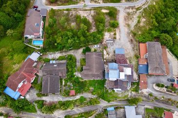 Attached Bungalow House Kampung Bahagia Bangi 