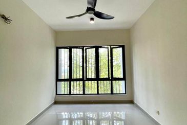 Crescent Park Townvilla, Bukit Mahkota,Bangi