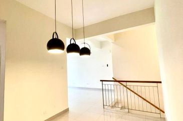 Crescent Park Townvilla, Bukit Mahkota,Bangi