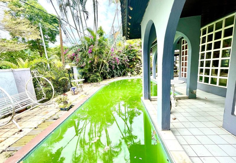 Corner lot, facing Open, 2.5 Storey Bungalow, Jalan H, Taman Melawati with swimming pool -dual frontage