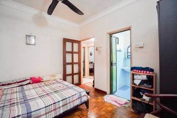 Sri Puteri (Earls Court), Ukay Perdana