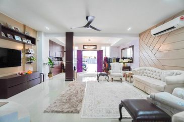 FOR SALE: (FULLY RENOVATED + FULLY EXTENDED + APPROVED ADDITIONAL 1 STOREY) 3.5 STOREY TERRACE TAMAN BUKIT UTAMA, BUKIT ANTARABANGSA, ULU KELANG