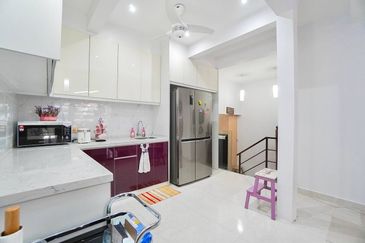 FOR SALE: (FULLY RENOVATED + FULLY EXTENDED + APPROVED ADDITIONAL 1 STOREY) 3.5 STOREY TERRACE TAMAN BUKIT UTAMA, BUKIT ANTARABANGSA, ULU KELANG