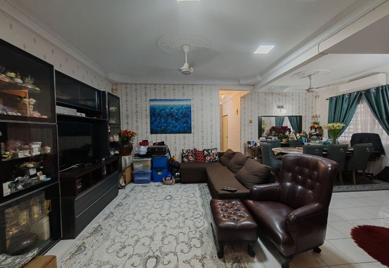 For Sale : 2 Storey Terrace, End Lot Jalan Cecawi 6 Kota Damansara, 47810 Petaling Jaya, Selangor 