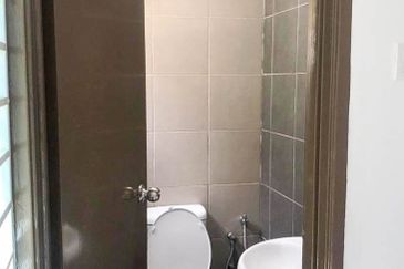 Teres 2 Tingkat Residensi Pr1ma Afamosa, Alor Gajah Melaka