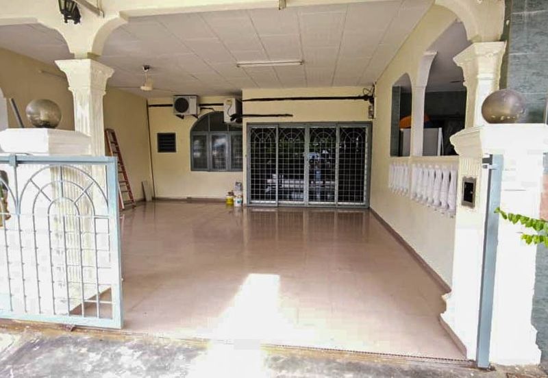 Teres 1 Tingkat Taman Desa Peringgit, Melaka  