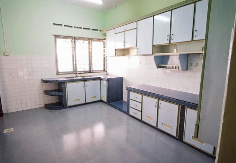 Teres 1 Tingkat Taman Desa Peringgit, Melaka  