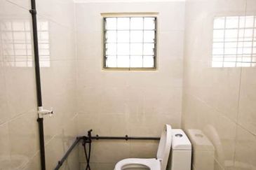 Teres 1 Tingkat Taman Desa Peringgit, Melaka  