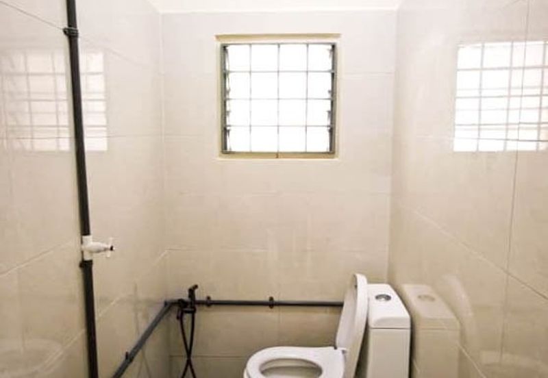 Teres 1 Tingkat Taman Desa Peringgit, Melaka  