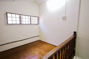 Teres 1 Tingkat Taman Desa Peringgit, Melaka  