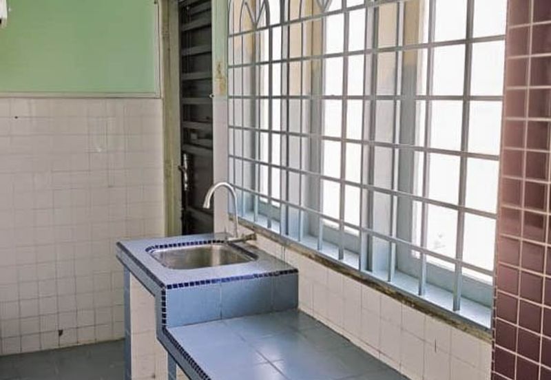 Teres 1 Tingkat Taman Desa Peringgit, Melaka  