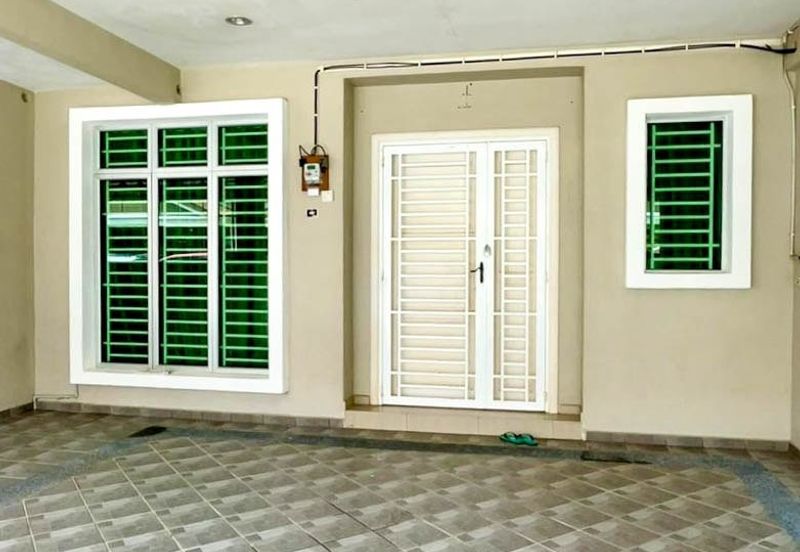 Teres 2 Tingkat Taman Indah Sg Udang, Melaka