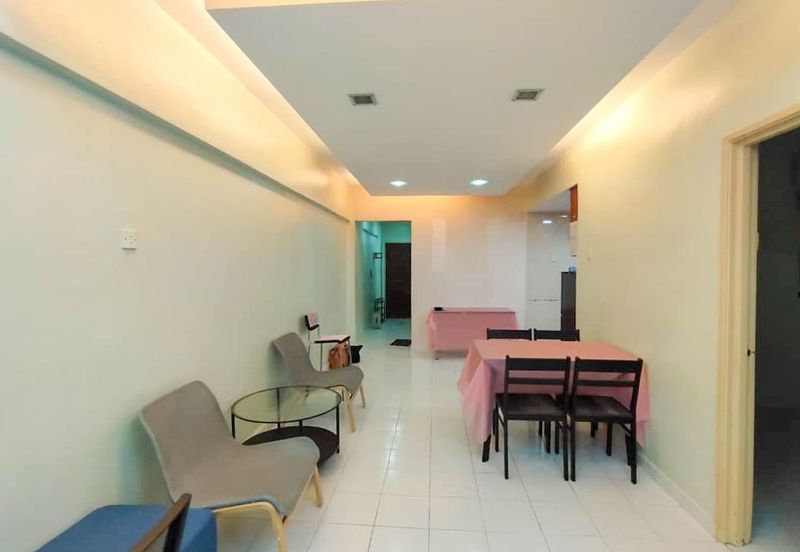 Ixora Apartment