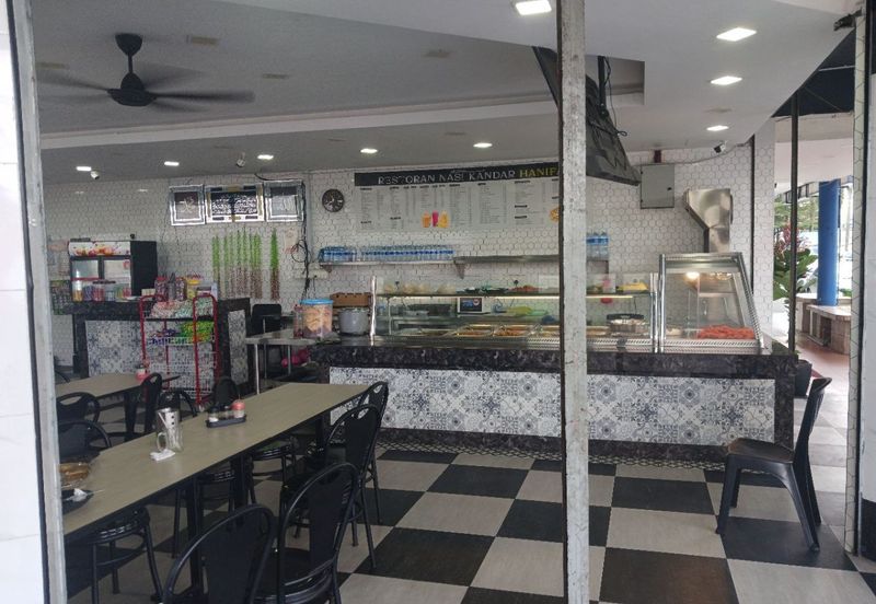 CORNER GROUND FLOOR SHOPLOT FACING MAINROAD SERI KEMBANGAN FOR RENT  