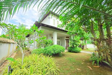 FOR SALE: 2-Storey Bungalow Seksyen 8, Kota Damansara 