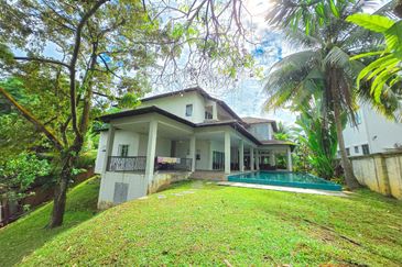 FOR SALE: 2-Storey Bungalow Seksyen 8, Kota Damansara 