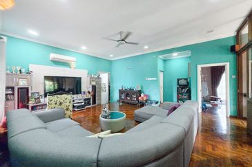 FOR SALE: 2-Storey Bungalow Seksyen 8, Kota Damansara 