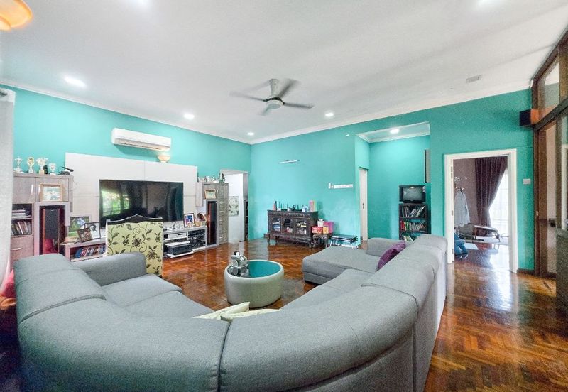 FOR SALE: 2-Storey Bungalow Seksyen 8, Kota Damansara 