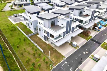 Broadleaf Residences, Hometree