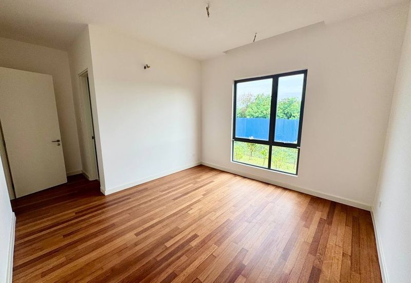 Broadleaf Residences, Hometree