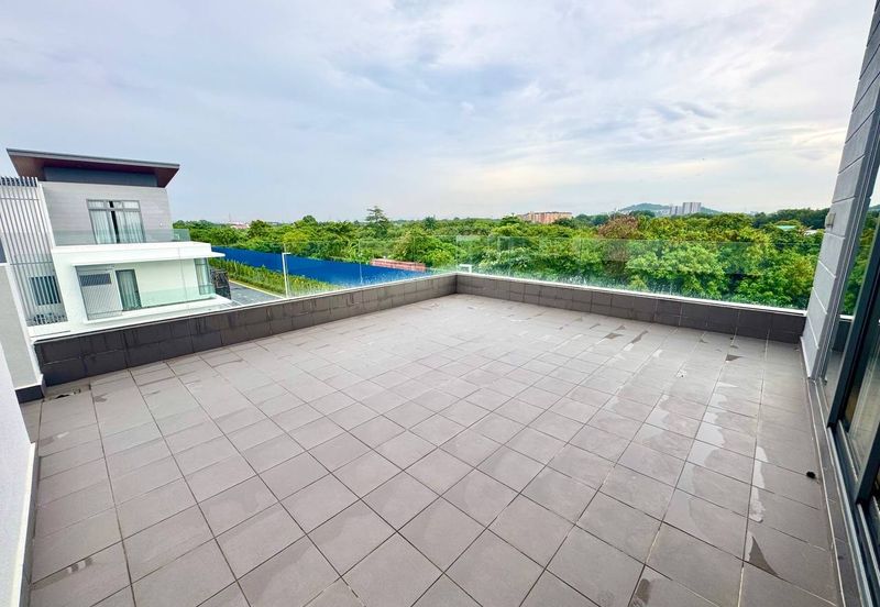 Broadleaf Residences, Hometree